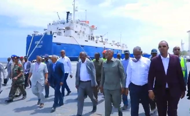 Daawo: Madaxweynaha JSL oo Kormeeray Dekeda Berbera