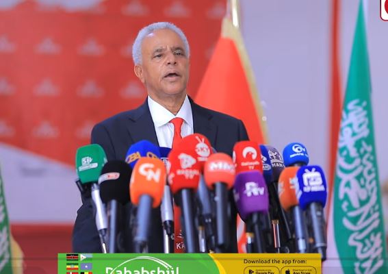 Guddomiyaha Xisbiga KAAH Maxmud Xashi oo Madaxweyne Cirro u jawaabay