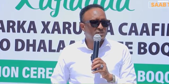 Maayar Mooge oo la hadlay Ilmo yar oo hadda dhashay.