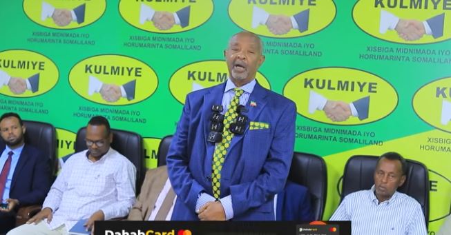 Guddomiye Maxmed Kaahin oo ka hadlay Go'aankii Guddiga Diwangelinta Ururada iyo xisbiyada