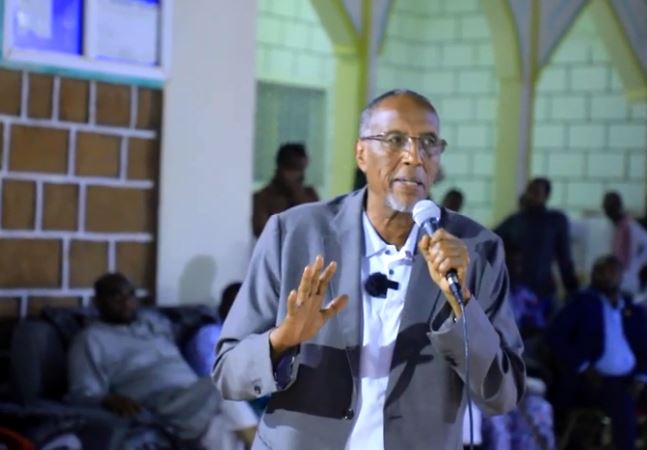 Daawo: Madaxweynaha Somaliland oo ka jaawabay hadalladii Xasan sheekh uu ka yidhi gooni isutaagga somaliland