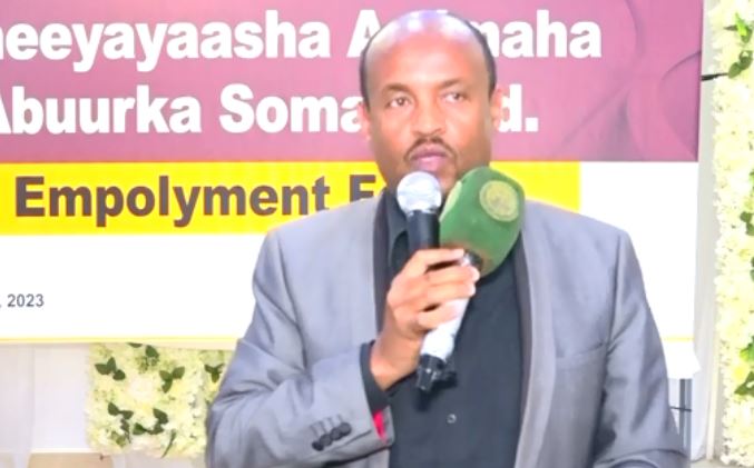 Daawo "Baananka JSL Waxay Shaqaalaysiiyeen Namber Ka Badan (1000)Kun Qof" Gudoomiyaha Baananka Somaliland