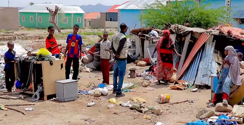 Borama: Mas'uuliyiin kormeeray khasaare ka dhashay roobab dabaylo watay oo ka da'ay Boorama
