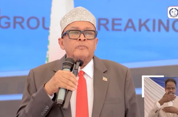 Madaxweyne Cirro oo dib u dhiska Dhakhtarkii u ku dhashay Dhagax dhigay