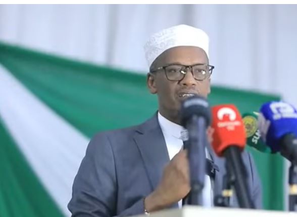 Daawo: Wasiir Diinta &Awqaafta Somaliland oo ka hadlay dedaalkii sh ismaciil tabliiqi oo Buugiisa hargeysa lagu so bandhigay