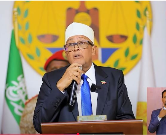 Madaxweynaha Somaliland oo bogaadiyay xildhibaanada ku baaqay in Maraykanku xafiis ka furto JSL