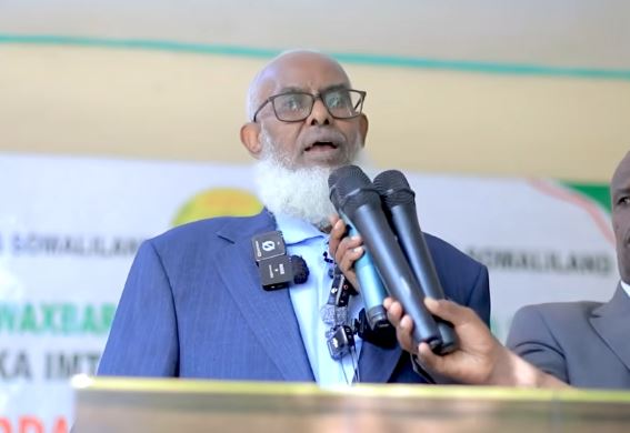 Guddomiyaha Imtixaanadka Qaranka oo Talooyin usoo jeediyey Ardayda