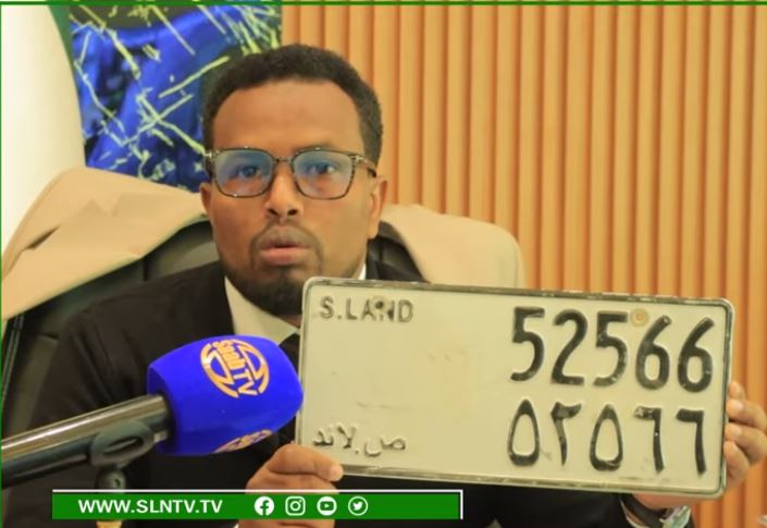 Daawo: Wasaaradda Gaadiidka oo Mamnuucday Taariikoyinki iyo Liisamdii hore ee Dalku ka guurey