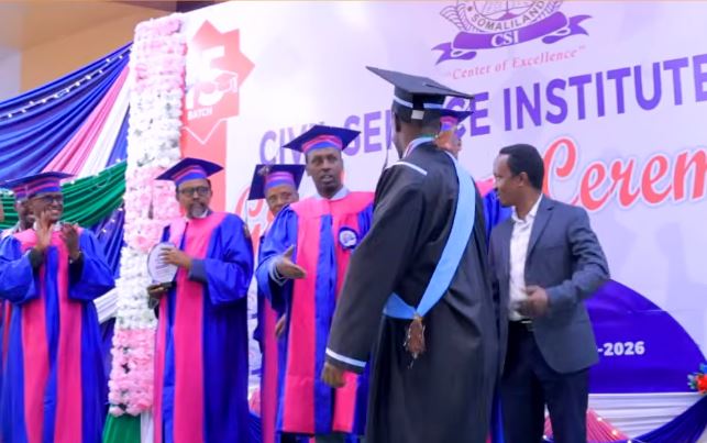 Daawo Qalinjebinta Dufcaddi 15aad ee ka qalinjebisay CSI