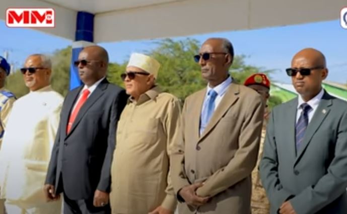 Madaxweynaha Somaliland, Cabdiraxmaan Maxamed Cabdilaahi (Cirro) oo Kormeeray Taliska Booliska .