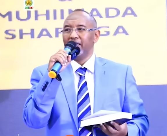 Daawo: Buugga Miisaanka Cadaalada oo u qorey Gudomiyaha WADANI Xirsi oo Hargeysa lagu so bandhigay