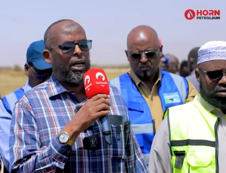 Daawo: Guddiga Wadada Balligubadle oo Deeq Xoolo iyo Bustayaal ah ku wareejiyey Hawlwadenada Wadada Balligubadle