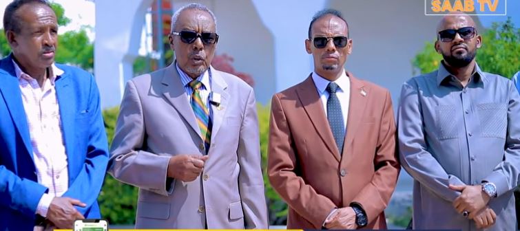 Wasiirka Duulista oo ku wareejiyay Wasiirka Caafimaadka Gaadhi Ambulance ah