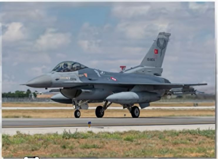 Diyaaradaha Dagaalka F-16 oo Saakay Duulimaadkoodii Ugu Horreeyay ka Sameeyay Hawada Muqdisho