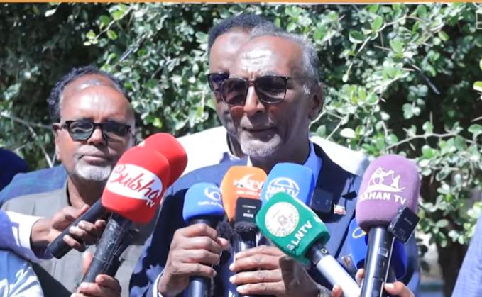Wasiirka arrimaha gudaha Somaliland iyo Badhasaabka Hargeysa oo ka hadlay arrimo xasaasi ah