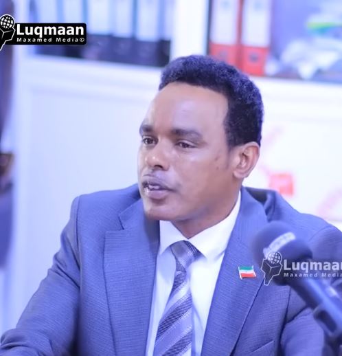 Daawo: Mudanayaash golaha deganka caasimada iyo golaha wakiilada oo foodda is daray