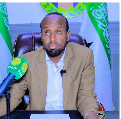 Wasaaradda Warfaafinta oo go'aan kasoo saartay shirka ay qabsanayaan qaar kamida saxaafada...