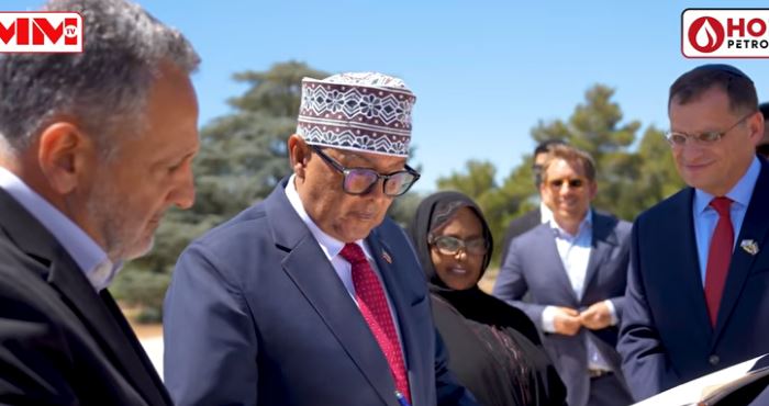 Madaxweynaha Somaliland oo booqday saddex goobood oo taariikhi iyo xasuus ku leh dalka Israa'iil