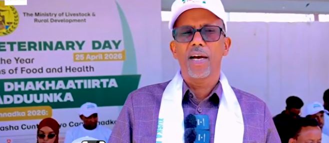 Wasiirka Xannaanada Xoolaha oo ka qaybgalay xuska Maalinta Dhakhaatiirta Xoolaha