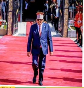 Madaxweyne Cirro oo markii 3aad maanta u safray Imaaraadka Carabta