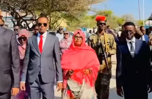 Daawo: Marwada Madaxwaynaha Somaliland oo u kuur gashay xaaladda Shaqo ee Cisbitaalka Hargaysa