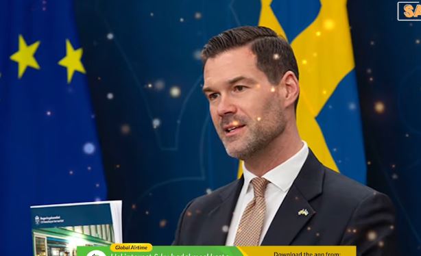 Wasiir ka tirsan Sweden oo Dawladda Soomaaliya laaluush siiyey oo dacwad lagu soo oogay Wasiir ka tirsan Sweden oo Dawladda Soomaaliya laaluush siiyey oo dacwad lagu soo oogay