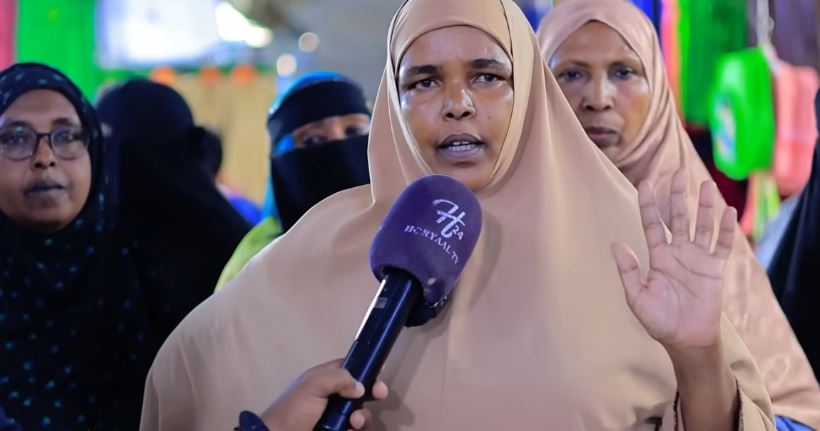 Qaylo dhaanta iyo Cabashada Ganacsatadii Suuqa idaacadda
