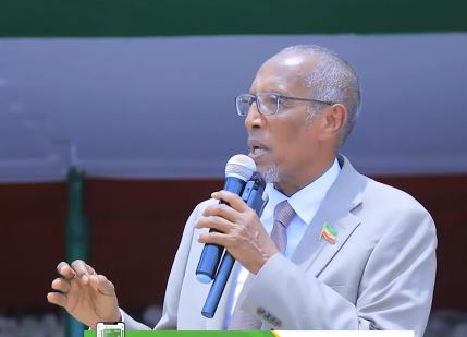 Daawo "Geeska Afrika xasarad baa ka taagan, waxaa abuuray inta diidan in Somaliland n la aqoonsado..." Madaxweyne Biixi.