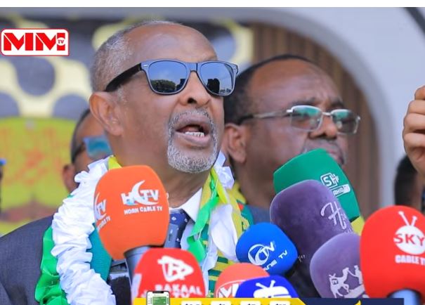Maxmed Kaahin oo Hargeysa lagu so dhoweeyey ayaa si cad u garab istaagay ictiraafka somaliland