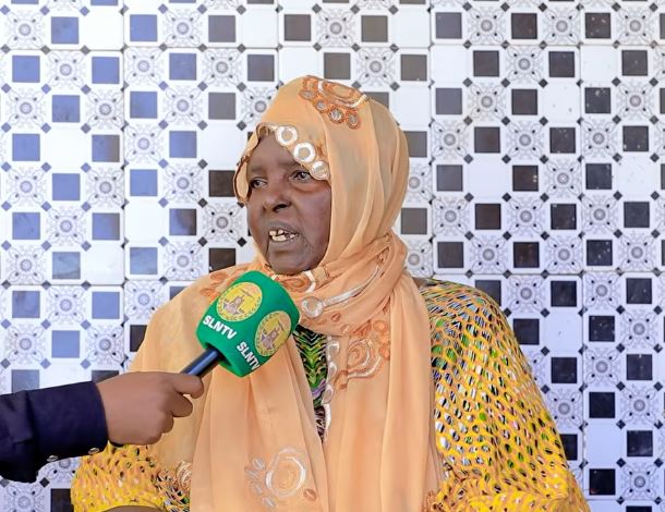 Fannaanada Maryan Mursal oo si murugo leh bahda fanka iyo soomalida ba uga tacsiyadaysay Geerida Axmed Cali Cigaal
