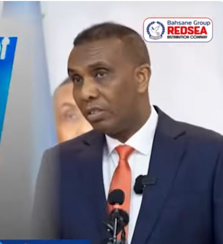 Daawo: Raisulwasaaraha somaliya oo sheegay in somaliland sannad dhan u diidey inay somaliya Leddo..