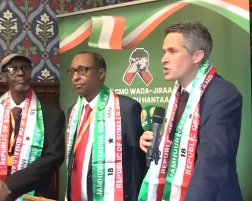 Daawo: Barlamaanka Ingiriiska oo safaaradda somaliland iyo Xildhibaano ingiriis ahi geeyeen qaddiyada somalilan