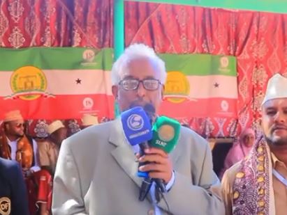 Daawo: Cali Warancadde oo Hanjabaddii ugu cuslayd u direy Somaliya